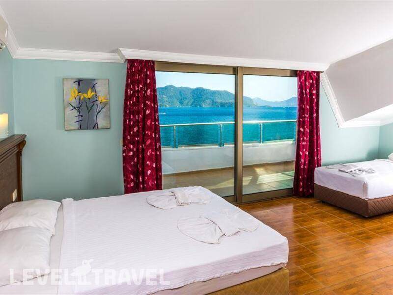 Фотография Honeymoon Beach Hotel