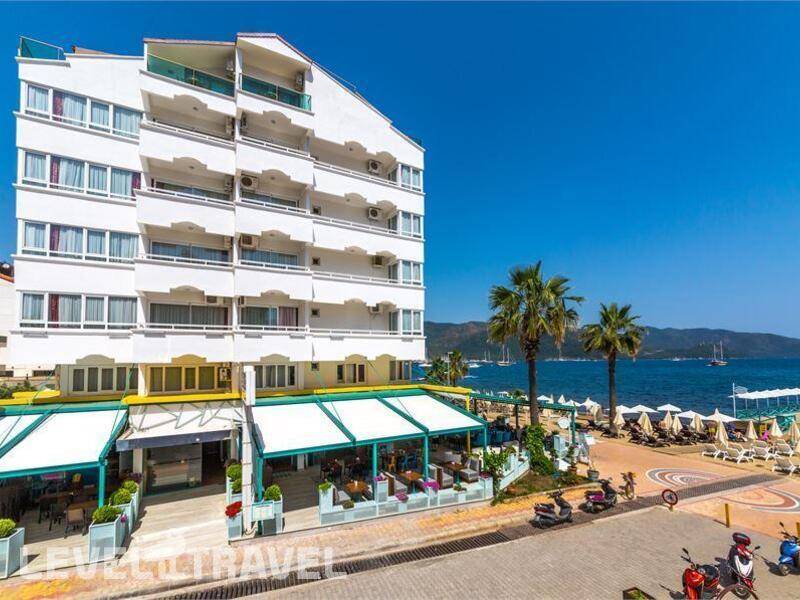 Фотография Honeymoon Beach Hotel