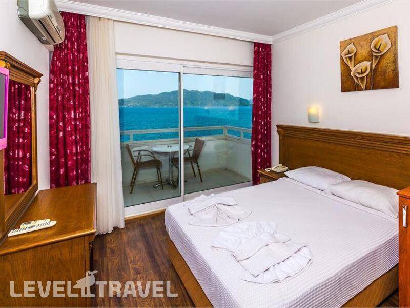 Фотография Honeymoon Beach Hotel