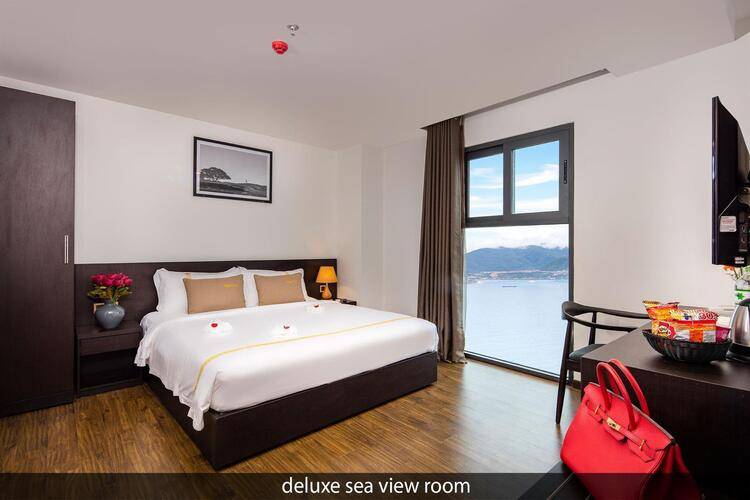 Meriton Hotel