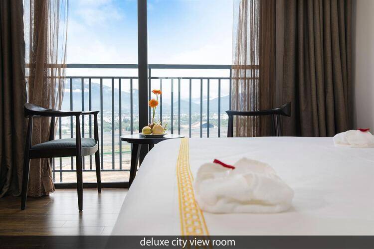 Meriton Hotel