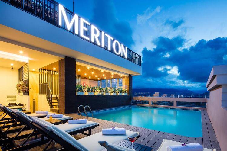 Meriton Hotel