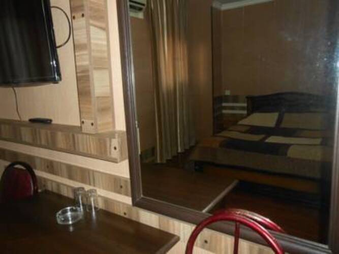 DKD Bridge Hotel