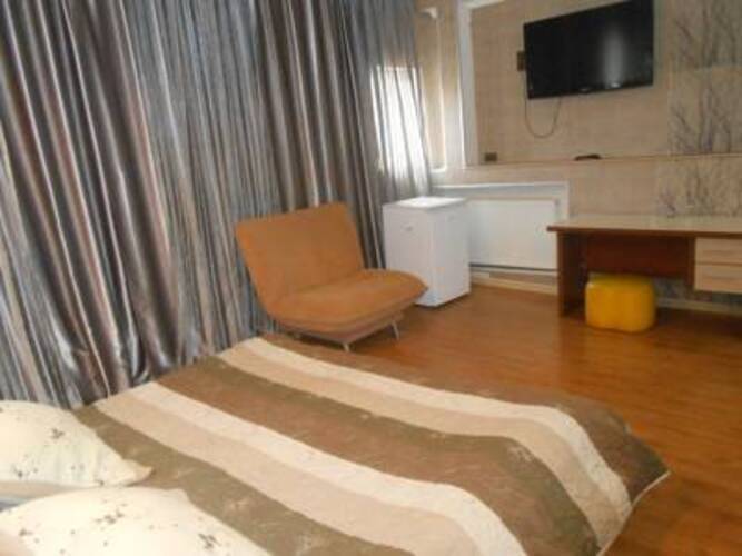 DKD Bridge Hotel