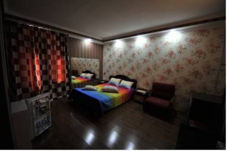 DKD Bridge Hotel