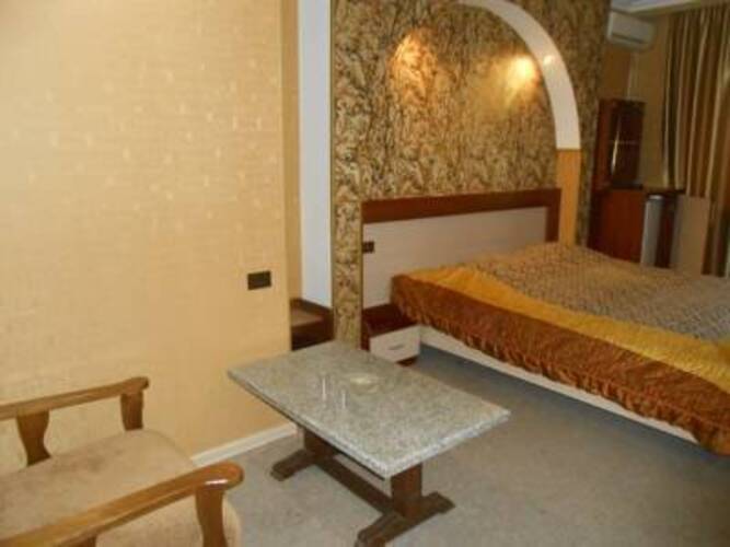 DKD Bridge Hotel