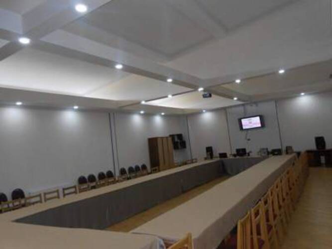 DKD Bridge Hotel