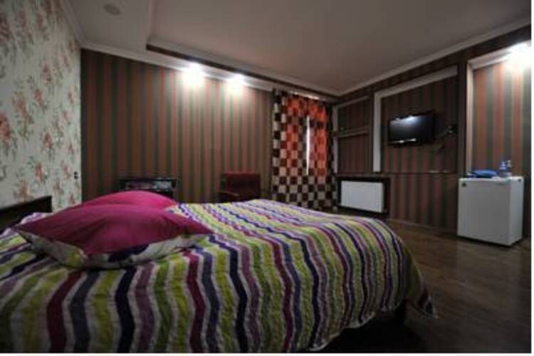 DKD Bridge Hotel