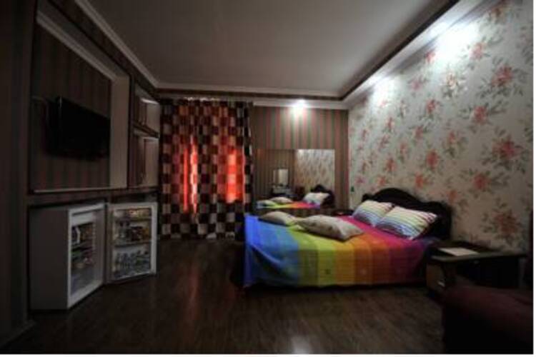 DKD Bridge Hotel