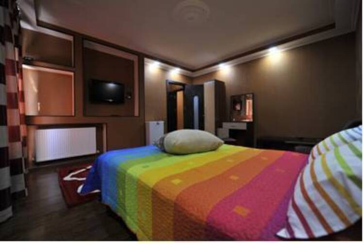 DKD Bridge Hotel
