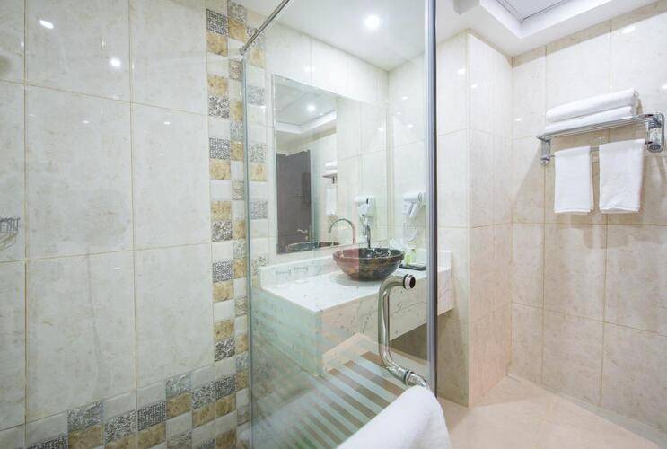 Royal Tulip Hotel (Ex. Al Farej Hotel)