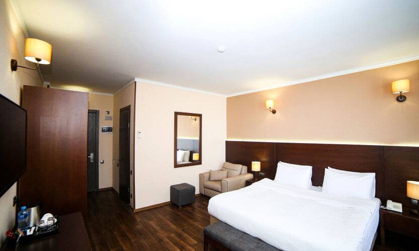 Corner Inn Hotel