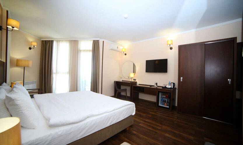 Corner Inn Hotel