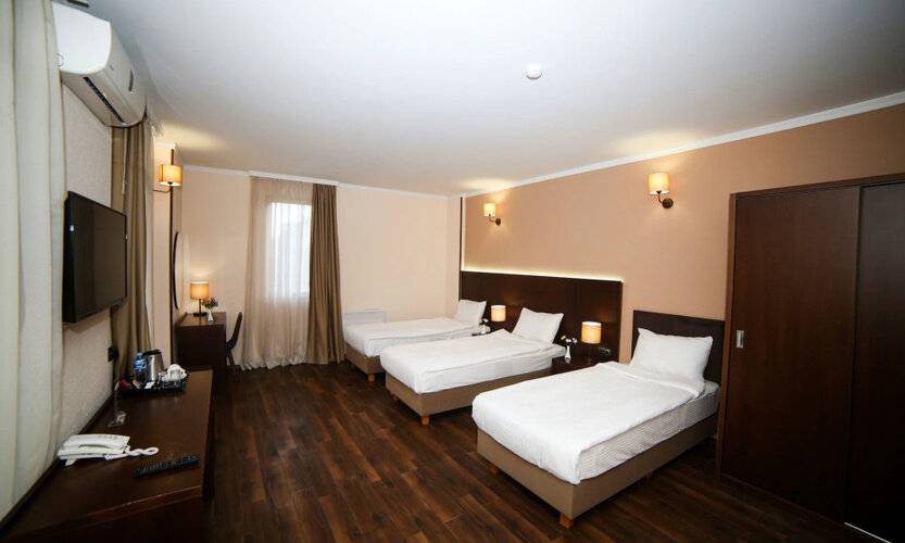 Corner Inn Hotel