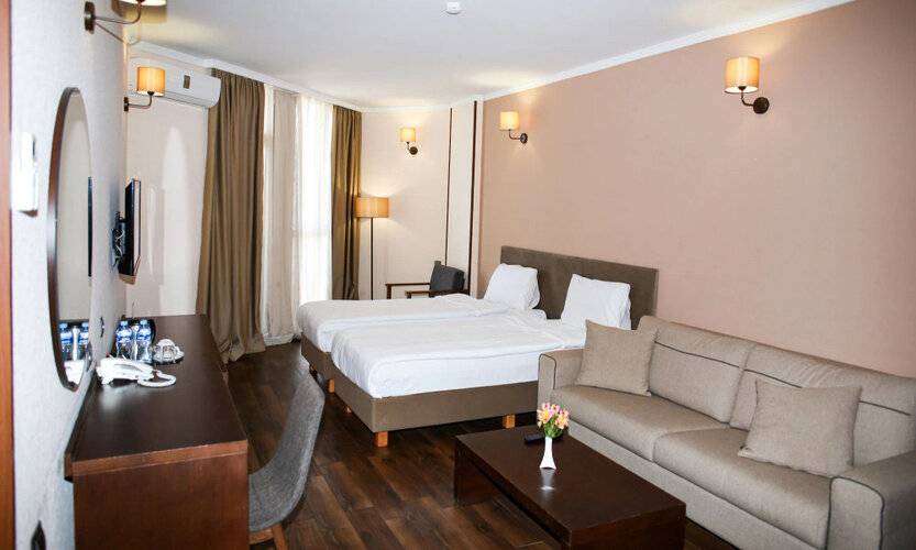 Corner Inn Hotel