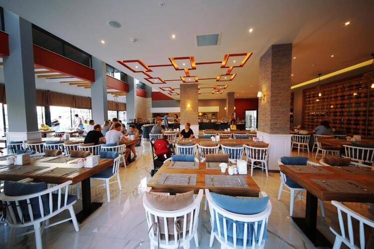 Sey Beach Hotel & Spa