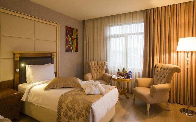 Wyndham Hotel