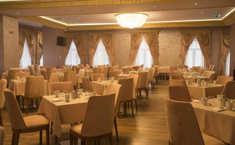 Wyndham Hotel