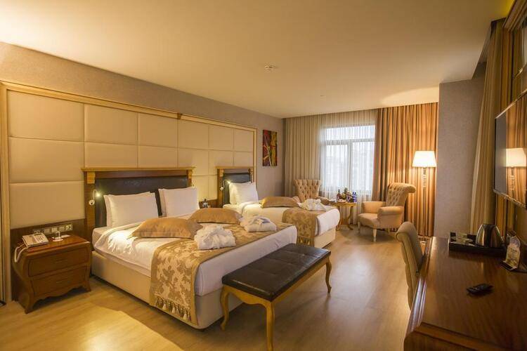 Wyndham Hotel