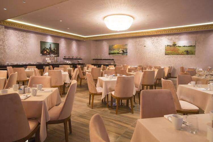 Wyndham Hotel