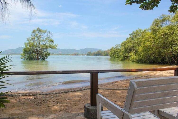 Baan Panwa Resort