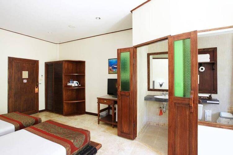 Baan Panwa Resort