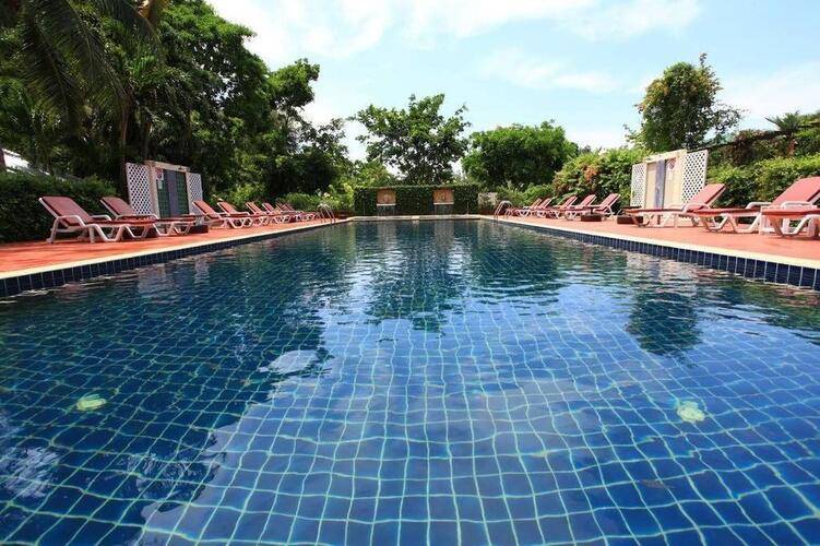 Baan Panwa Resort
