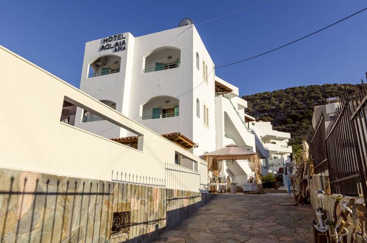 Aglaia Studio & Apartment