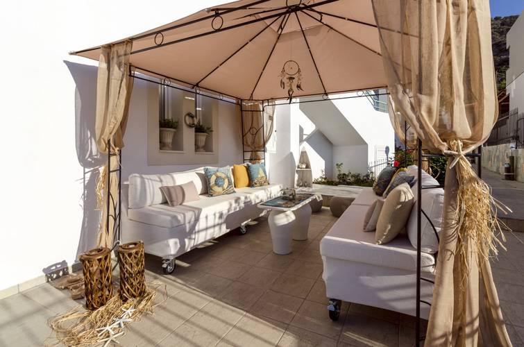 Aglaia Studio & Apartment
