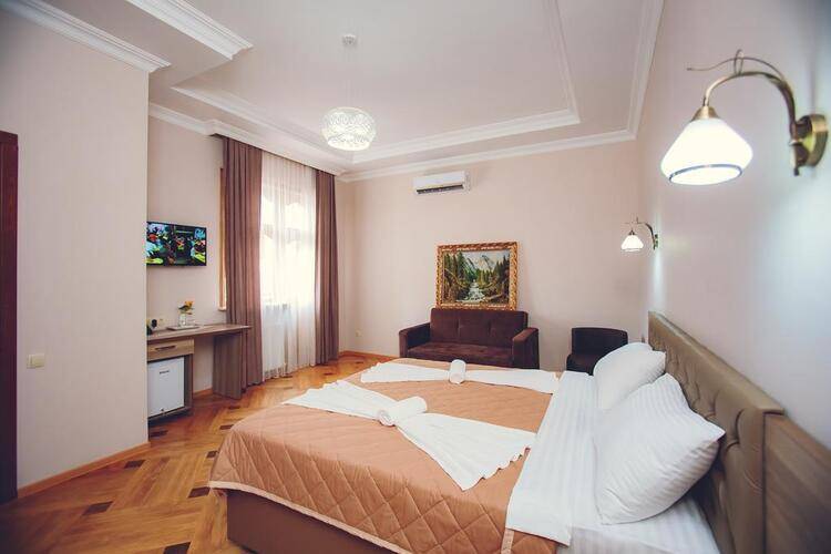 Daisi Sunset Hotel