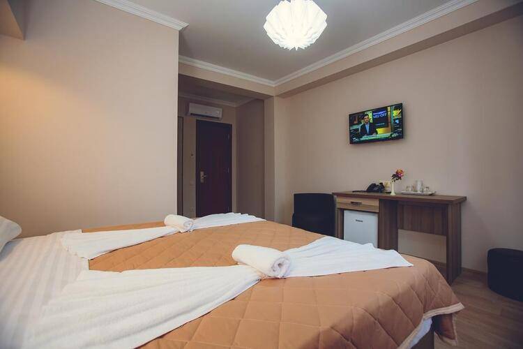 Daisi Sunset Hotel