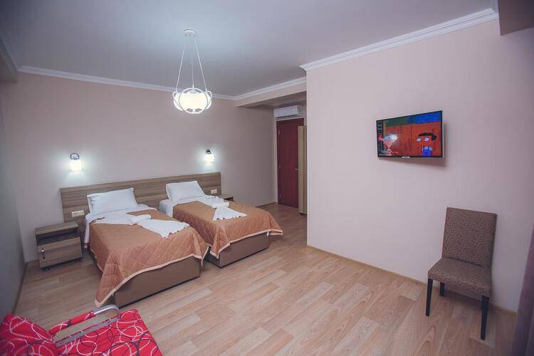 Daisi Sunset Hotel