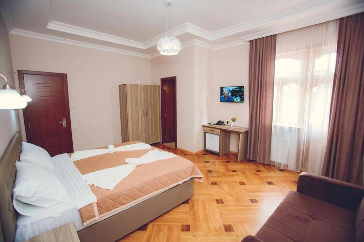 Daisi Sunset Hotel