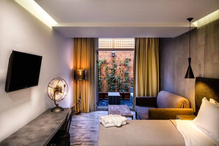 360 Degrees Hotel