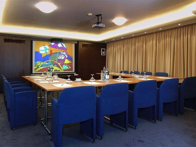 Atrion Hotel