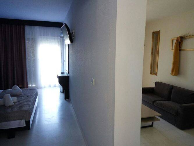Skion Palace Beach Hotel