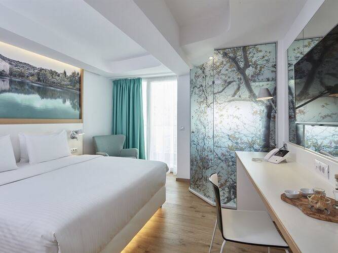 Olive Green Hotel
