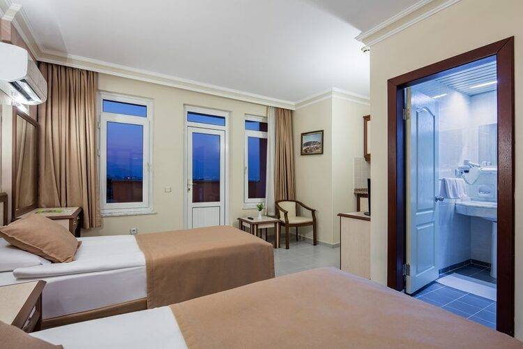 May Flower App Hotel