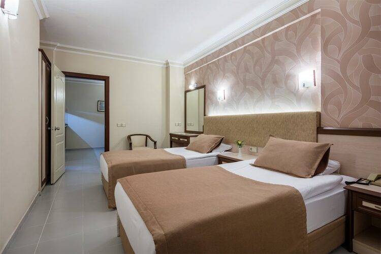 May Flower App Hotel