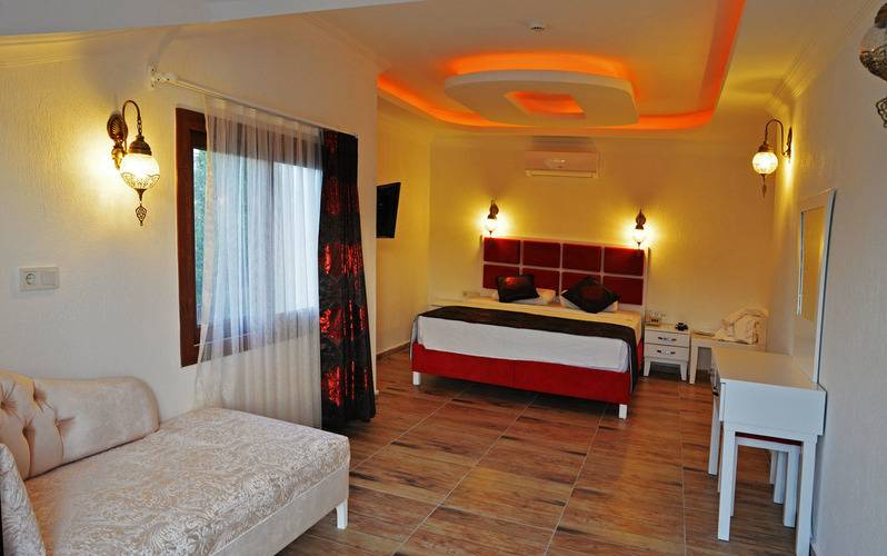 Cennet Life Hotel