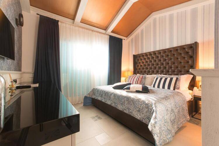 Forza Terra Fashion Spa Hotel