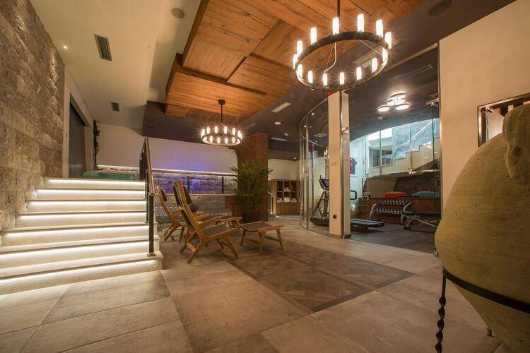 Forza Terra Fashion Spa Hotel