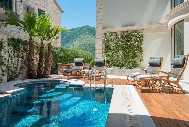 Forza Terra Fashion Spa Hotel