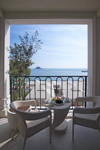 Riva Hotel