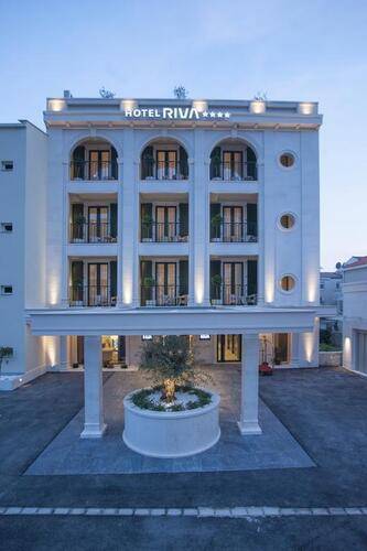 Riva Hotel
