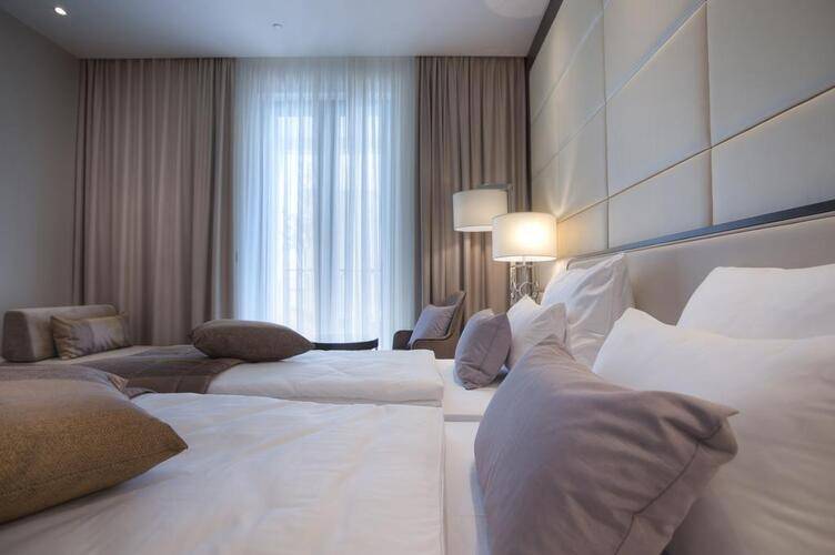 Riva Hotel