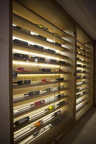 Riva Hotel