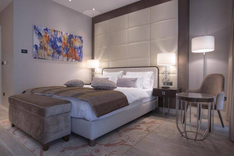 Riva Hotel