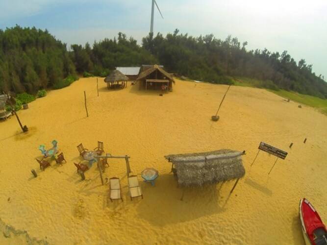 Omeesha Beach Ilanthadiya