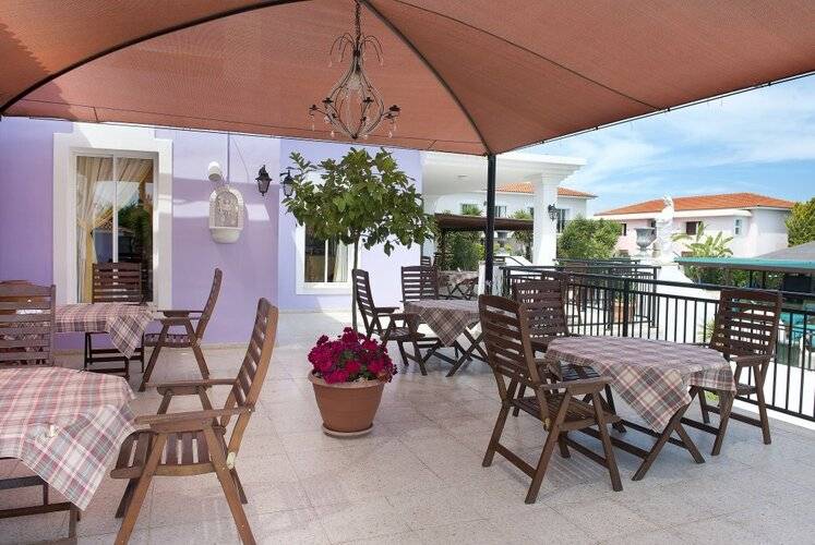 Akamanthea Holiday Village